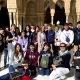 Grupo de estudiantes durante una excursión en Granada como parte de las actividades complementarias y extraescolares del colegio.