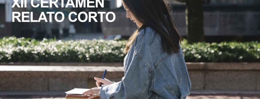 Actividad creativa de alumnos del colegio concertado Madrid trabajando en un proyecto artístico en clase.