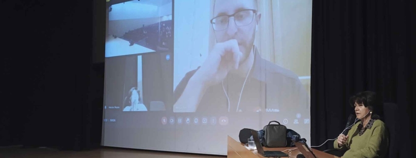 Conferencia educativa por videollamada con alumnado del Colegio Newman, acción coordinada por el departamento de orientación educativa.