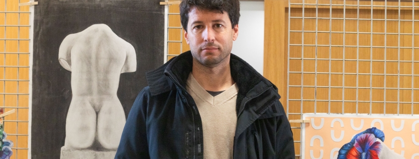 Docente del área artística especializado en clases de diseño en Secundaria en el Colegio Newman.