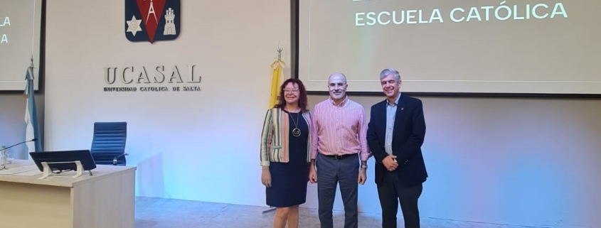Equipo directivo del Colegio Newman durante una presentación formativa en UCASAL sobre liderazgo educativo del colegio religioso Madrid.