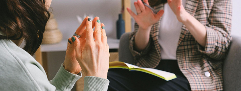 Actividad de resolución de conflictos en el Colegio Newman vinculada a su programa de orientación educativa.